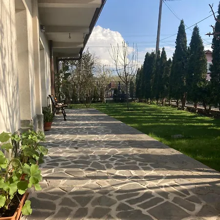 Bed & Breakfast Carpatina Breaza (Prahova)